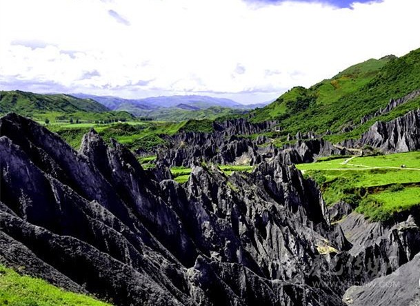 墨石？甘孜還藏著這樣的地質(zhì)公園