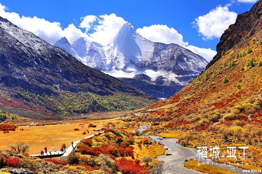 亞丁，秋滿