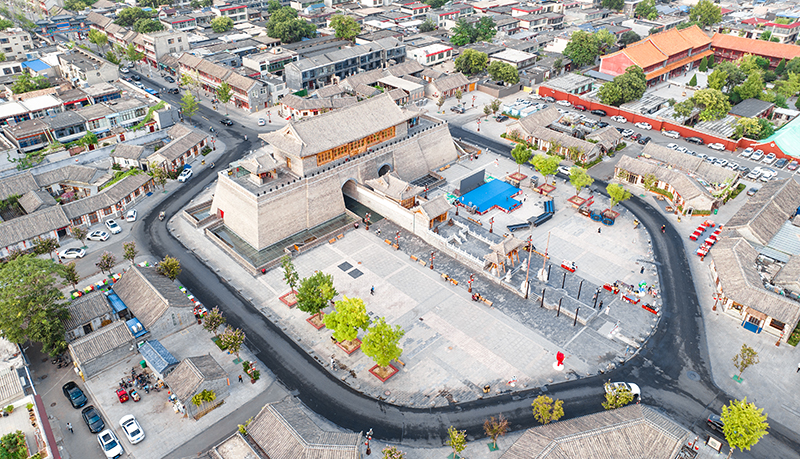 2022年9月8日，石家莊，航拍正定縣正定古城陽和樓與正定歷史文化街。